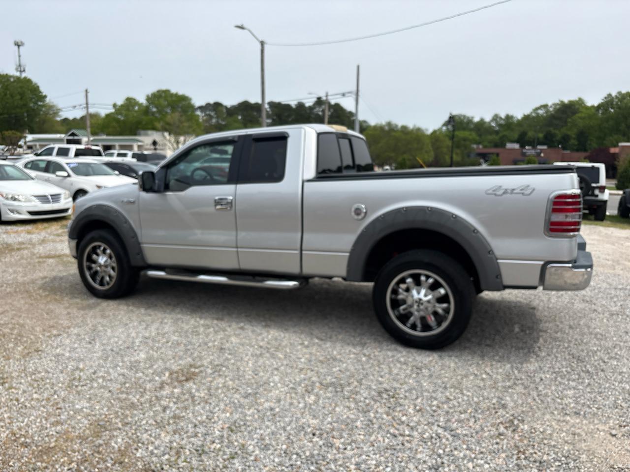 Ford F-150 4WD SuperCab 133" XLT 2004