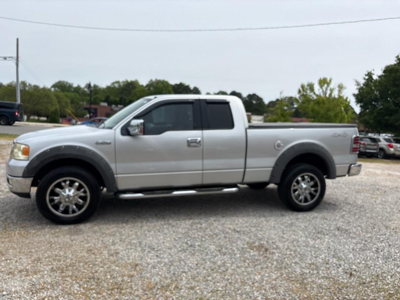 Ford F-150 4WD SuperCab 133" XLT 2004