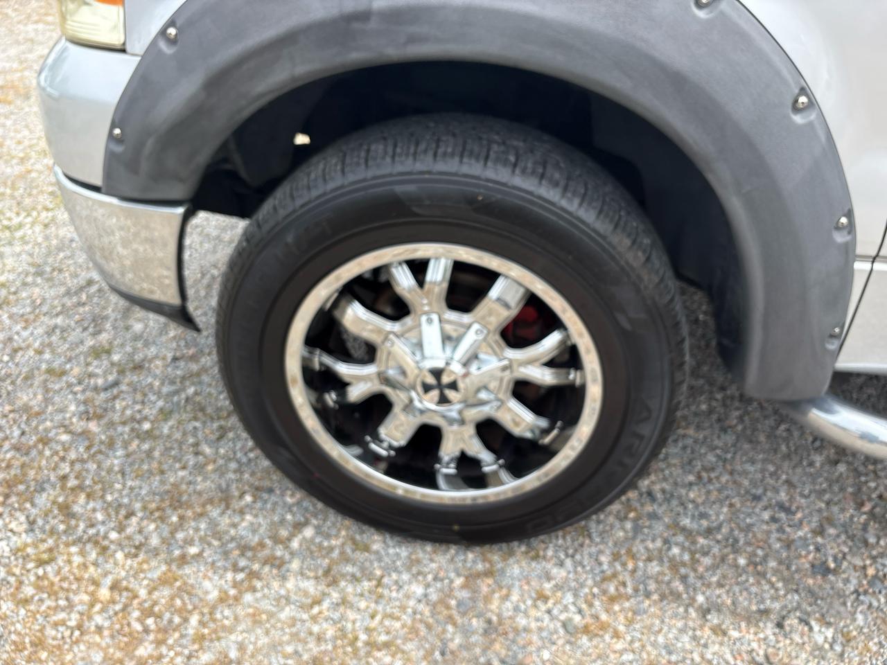 Ford F-150 4WD SuperCab 133" XLT 2004