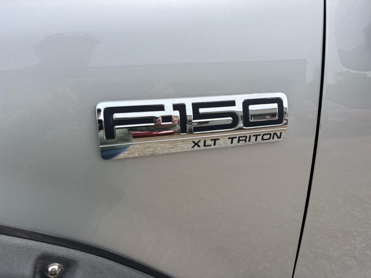 Ford F-150 4WD SuperCab 133" XLT 2004