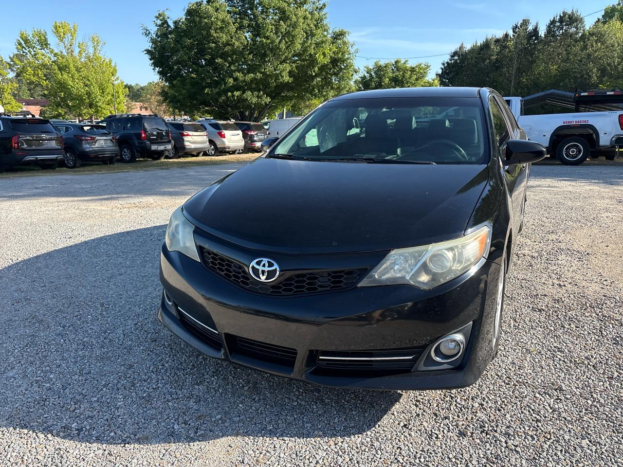 Toyota Camry 4dr Sdn I4 Auto XLE (Natl) 2013