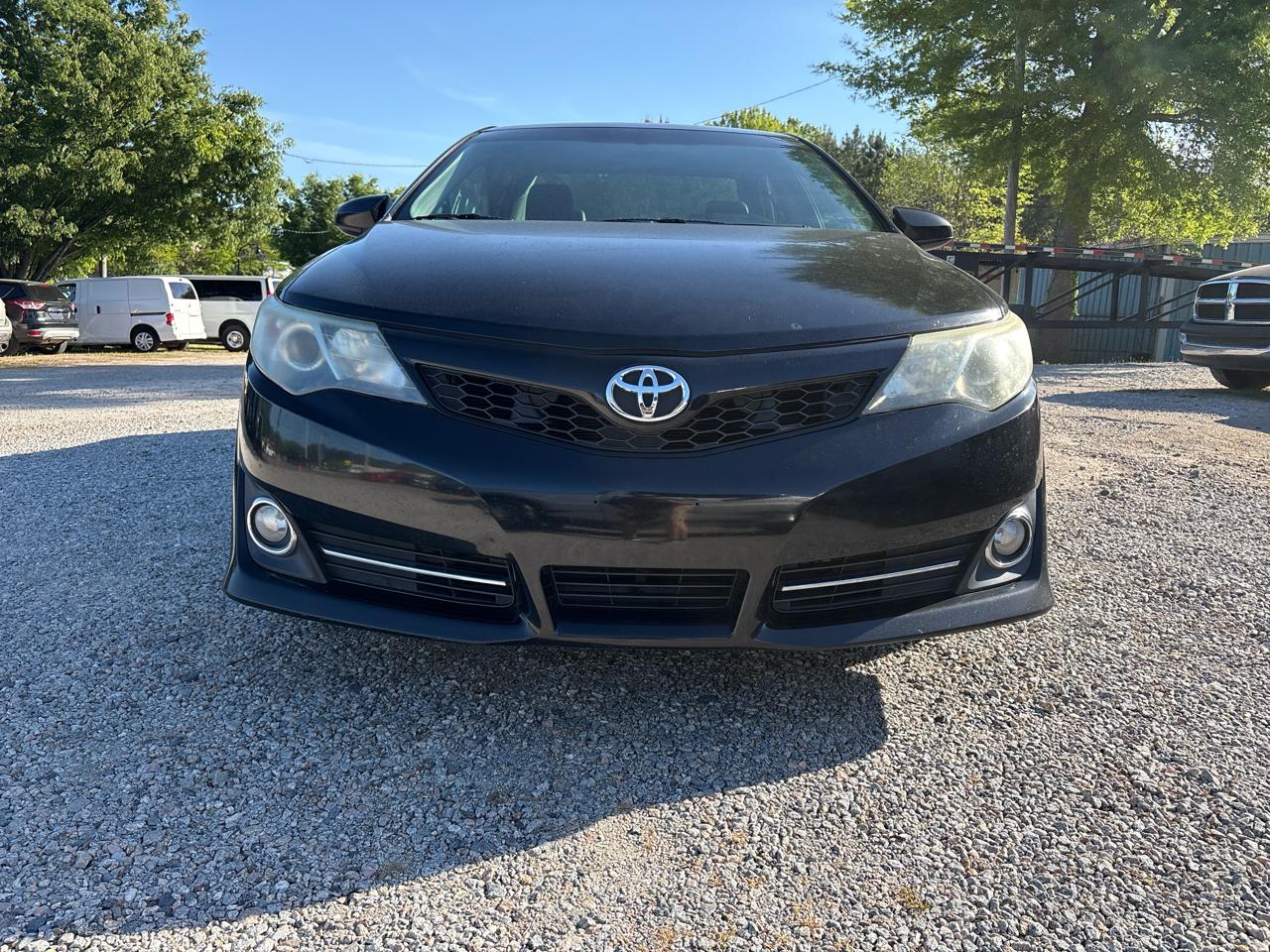 Toyota Camry 4dr Sdn I4 Auto XLE (Natl) 2013