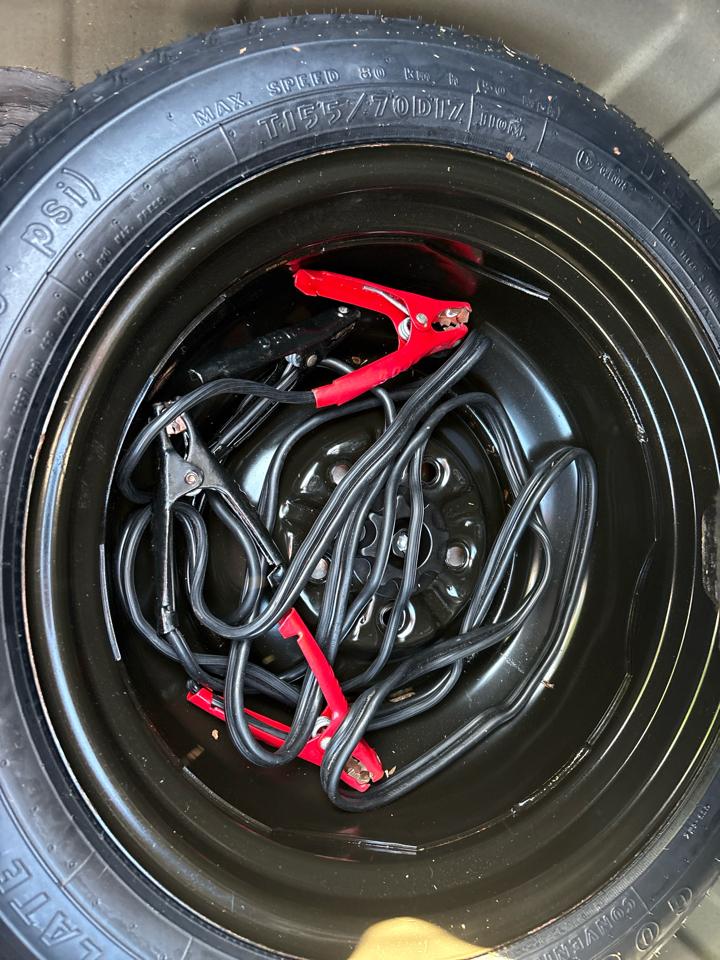 Toyota Camry 4dr Sdn I4 Auto XLE (Natl) 2013