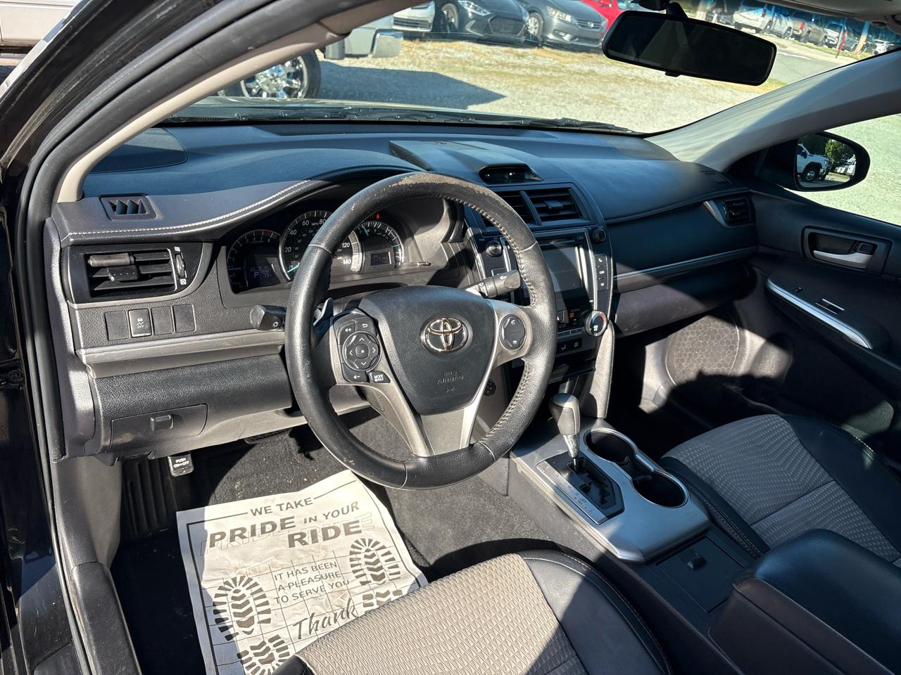 Toyota Camry 4dr Sdn I4 Auto XLE (Natl) 2013