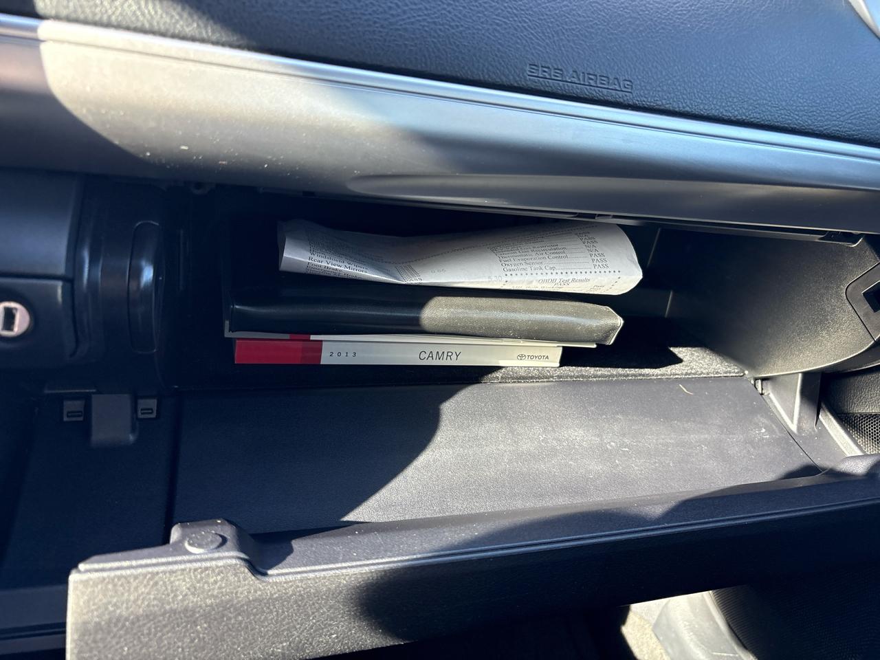 Toyota Camry 4dr Sdn I4 Auto XLE (Natl) 2013