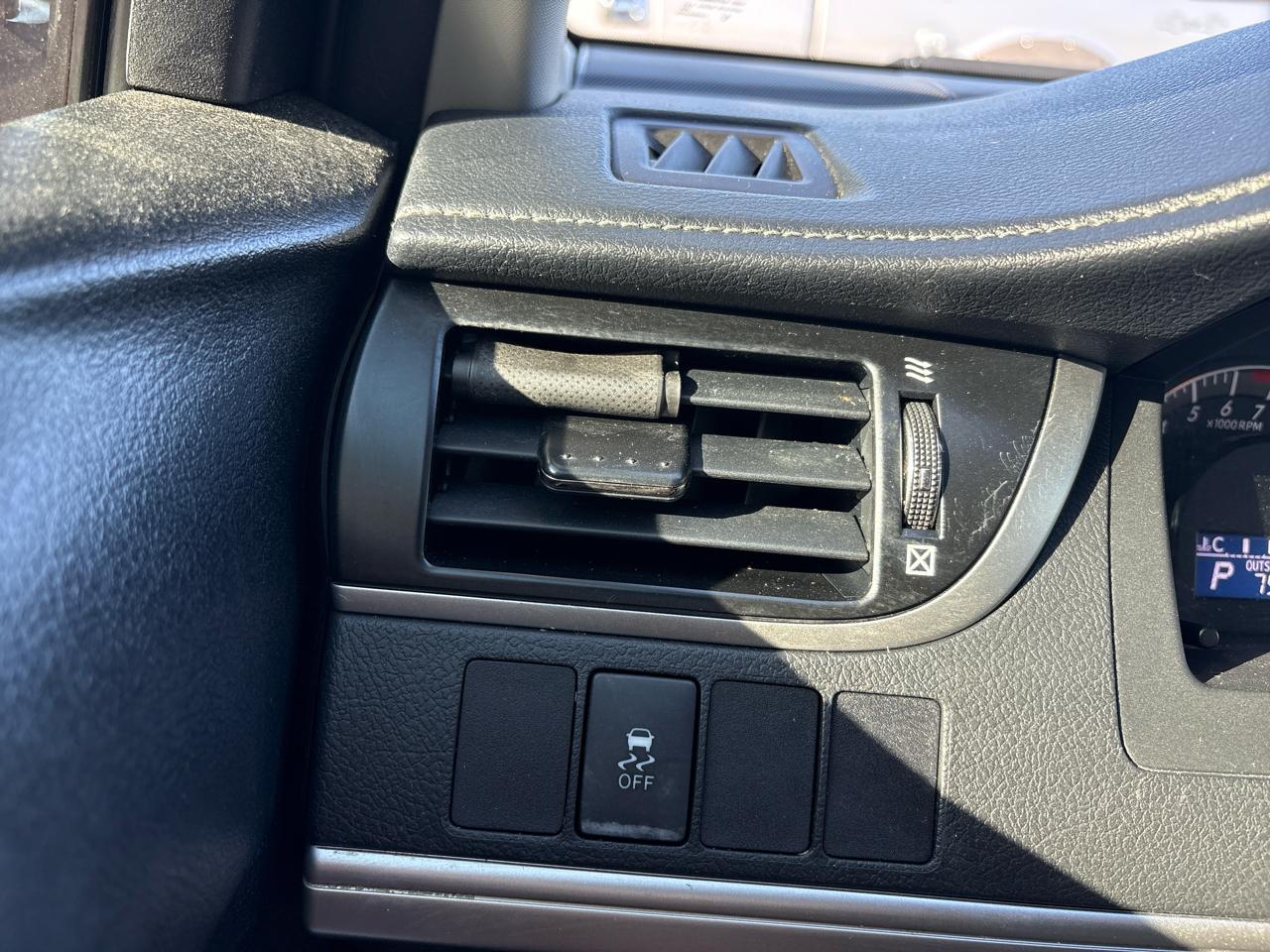 Toyota Camry 4dr Sdn I4 Auto XLE (Natl) 2013