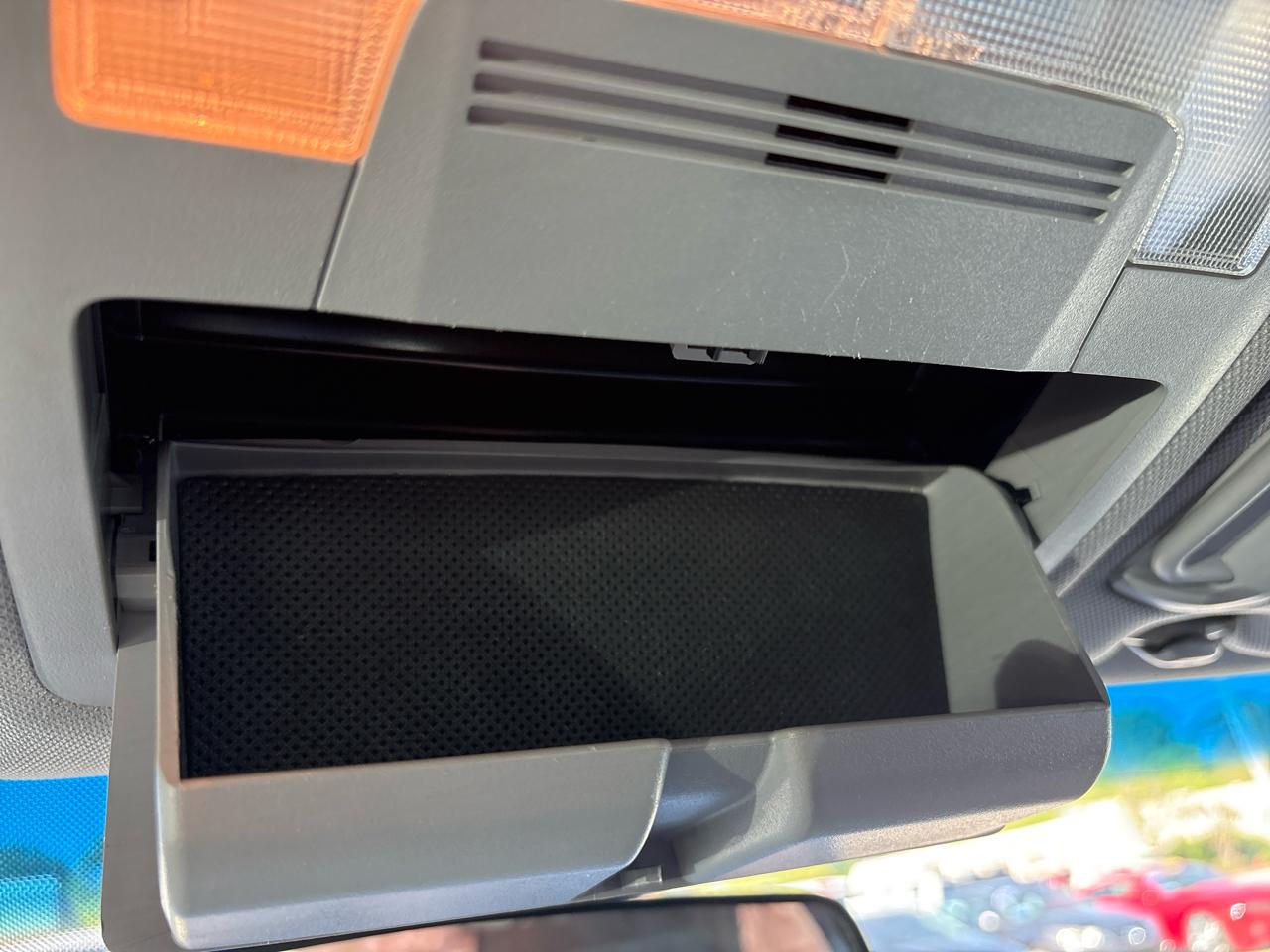 Toyota Camry 4dr Sdn I4 Auto XLE (Natl) 2013