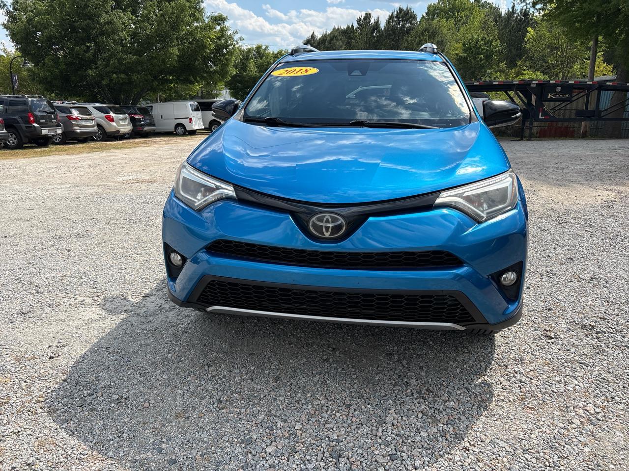 Toyota RAV4 SE AWD (Natl) 2018