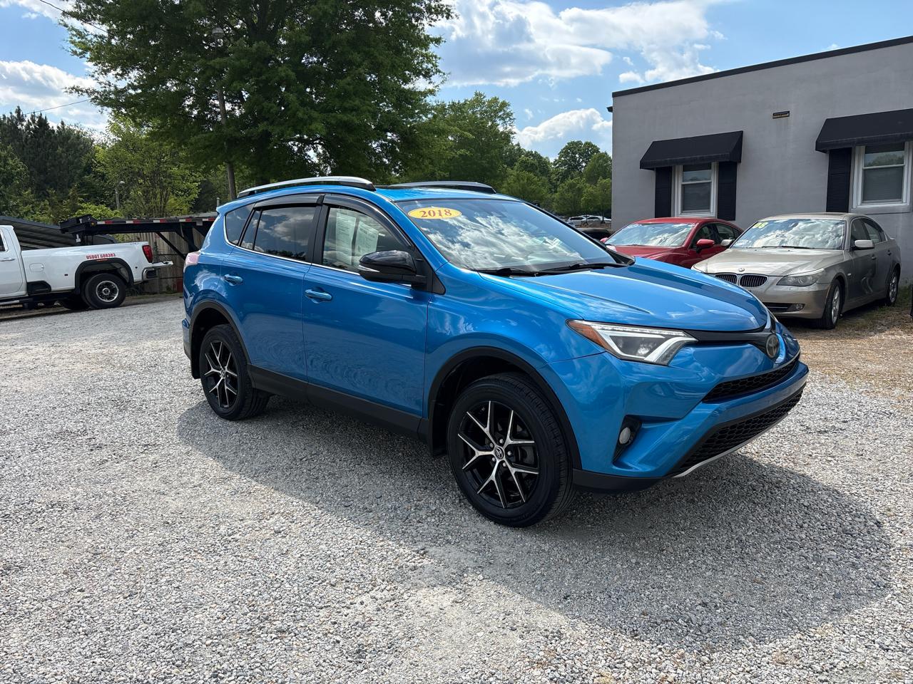 Toyota RAV4 SE AWD (Natl) 2018