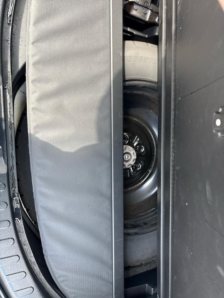 Toyota RAV4 SE AWD (Natl) 2018