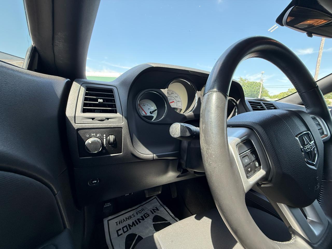 Dodge Challenger 2dr Cpe SXT 2014