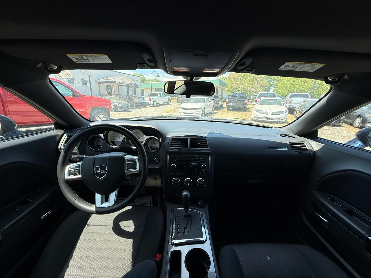 Dodge Challenger 2dr Cpe SXT 2014