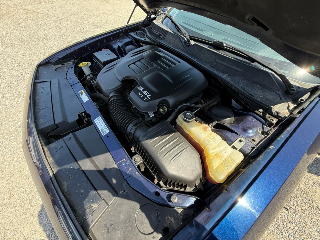 Dodge Challenger 2dr Cpe SXT 2014