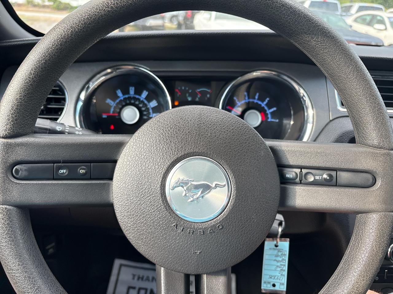 Ford Mustang 2dr Cpe V6 2010