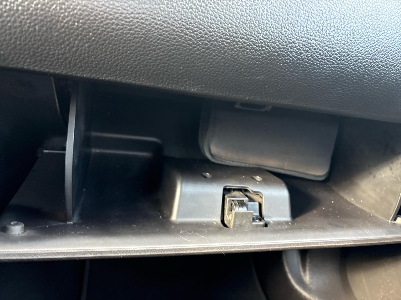 Ford Mustang 2dr Cpe V6 2010