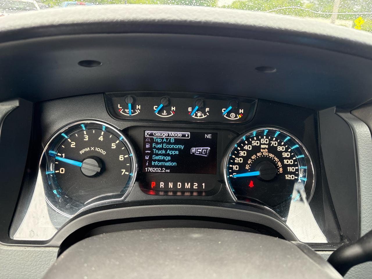 Ford F-150 4WD SuperCrew 145" King Ranch 2013
