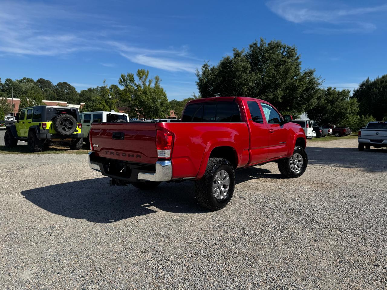 Toyota Tacoma 4WD Access Cab I4 AT SR5 (Natl) 2016
