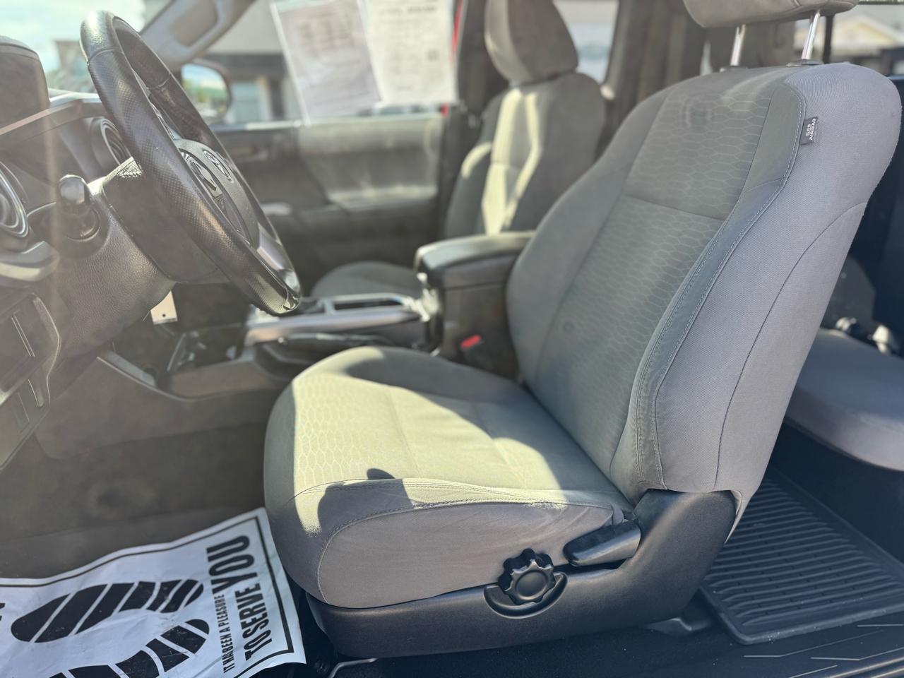 Toyota Tacoma 4WD Access Cab I4 AT SR5 (Natl) 2016