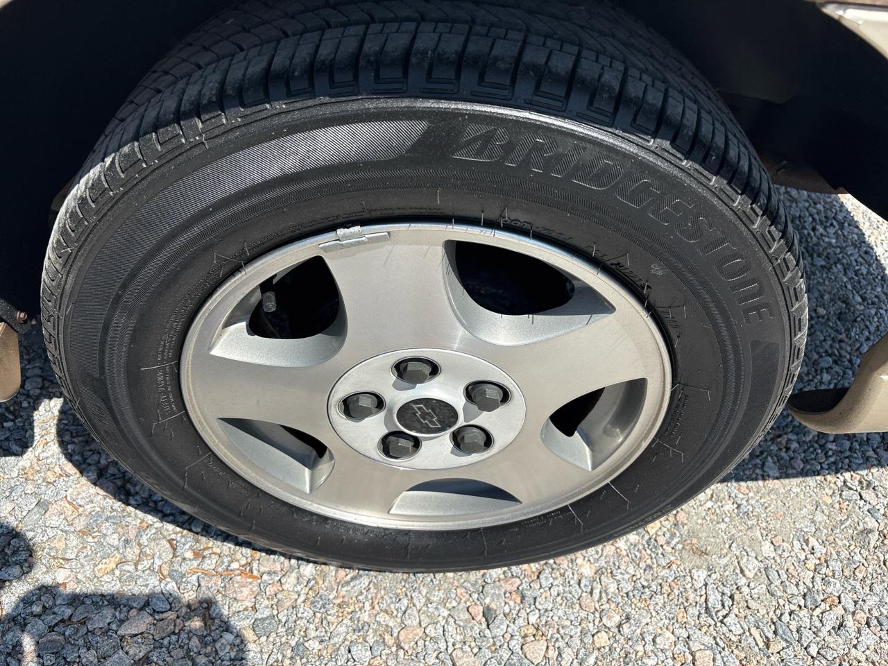 Chevrolet Malibu 4dr Sdn LS 2003