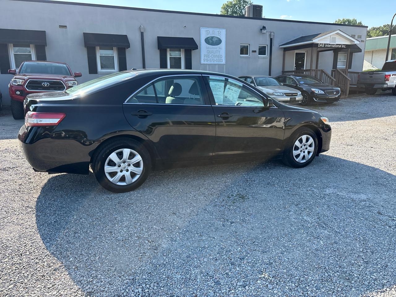 Toyota Camry 4dr Sdn I4 Man LE (Natl) 2011