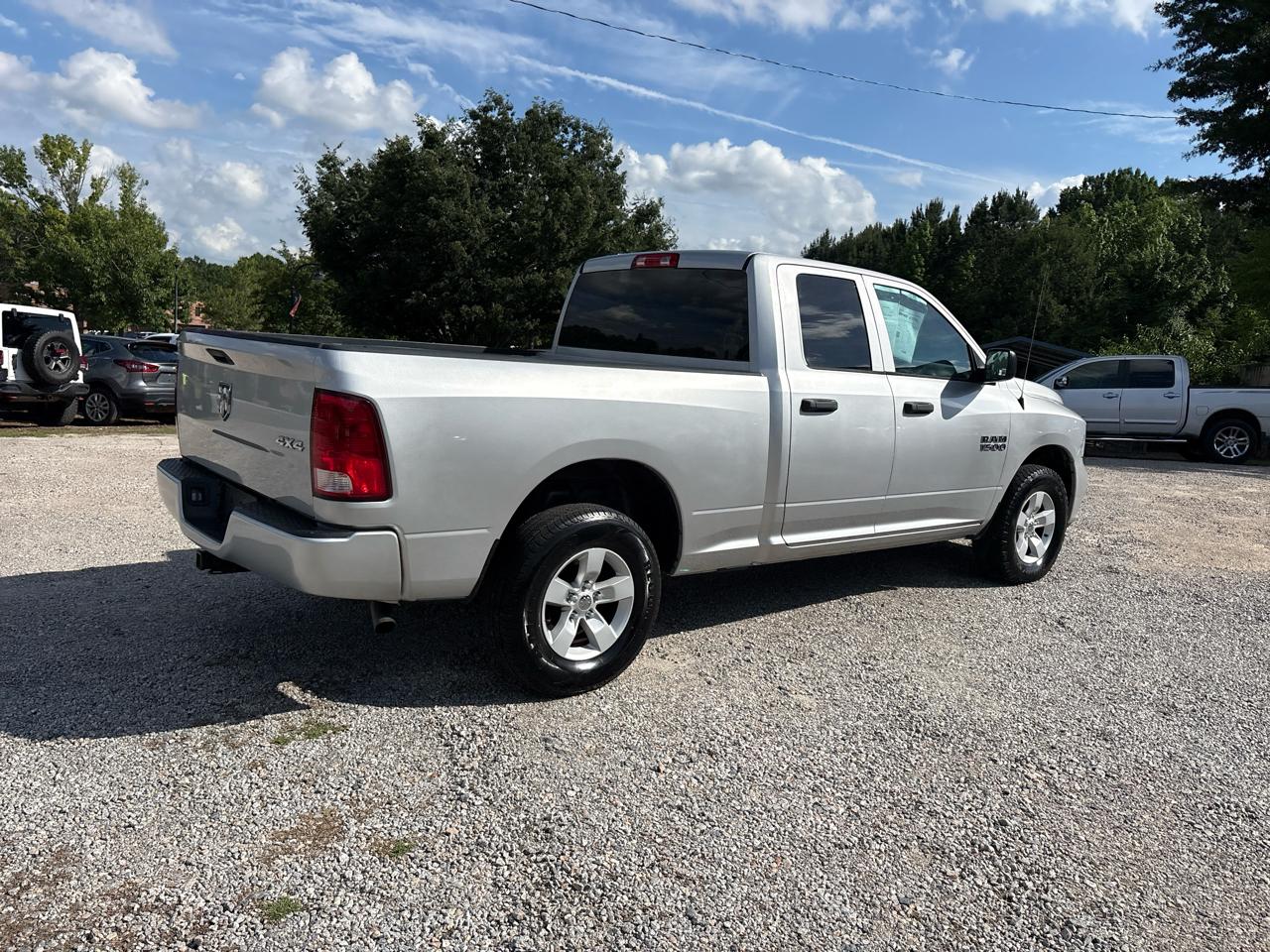 RAM 1500 Express 4x4 Quad Cab 6'4" Box 2018