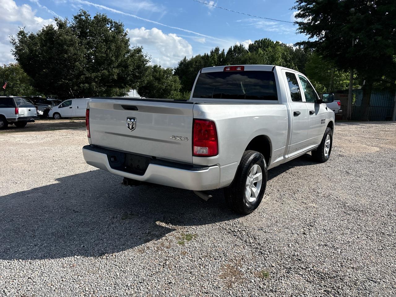 RAM 1500 Express 4x4 Quad Cab 6'4" Box 2018