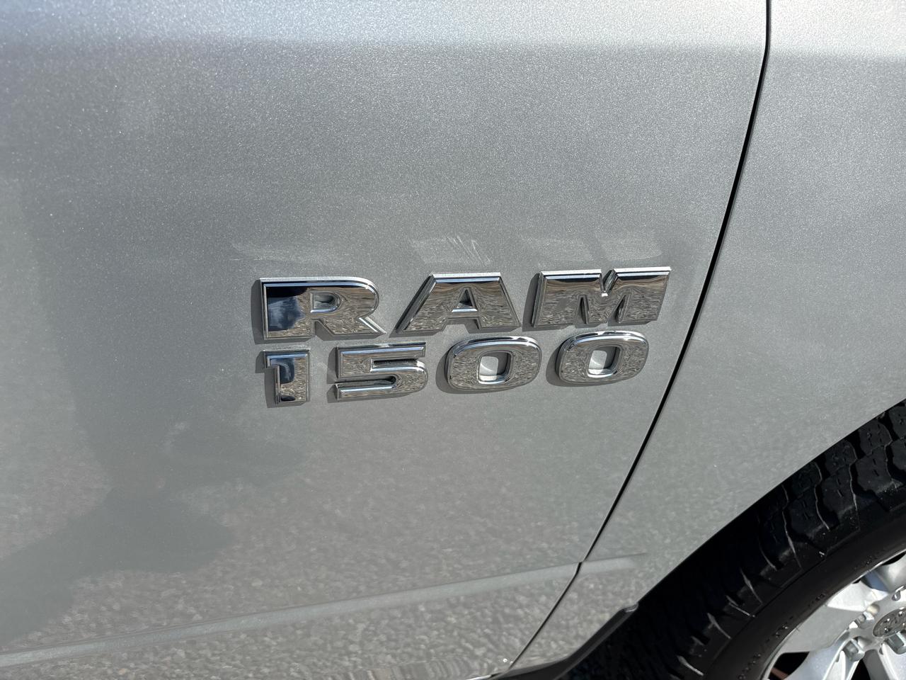 RAM 1500 Express 4x4 Quad Cab 6'4" Box 2018