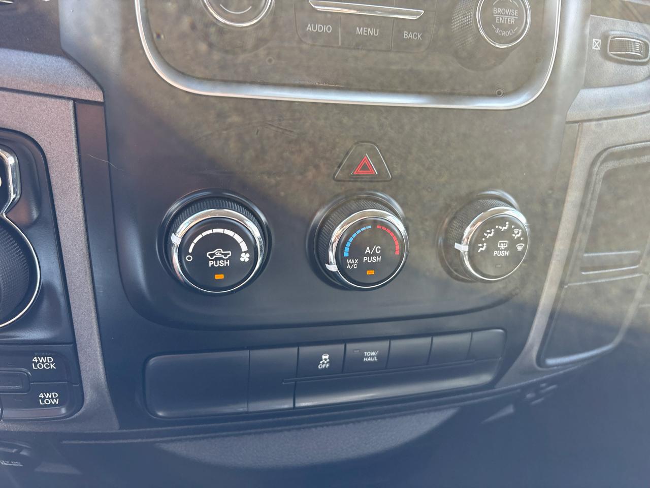 RAM 1500 Express 4x4 Quad Cab 6'4" Box 2018