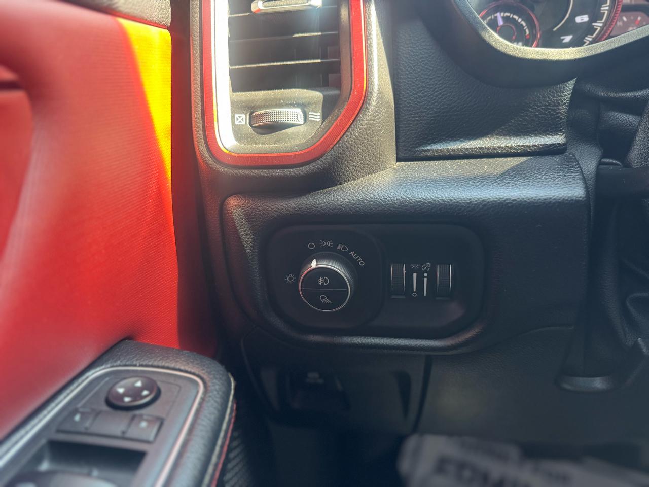 RAM 1500 Rebel 4x4 Crew Cab 5'7" Box 2019