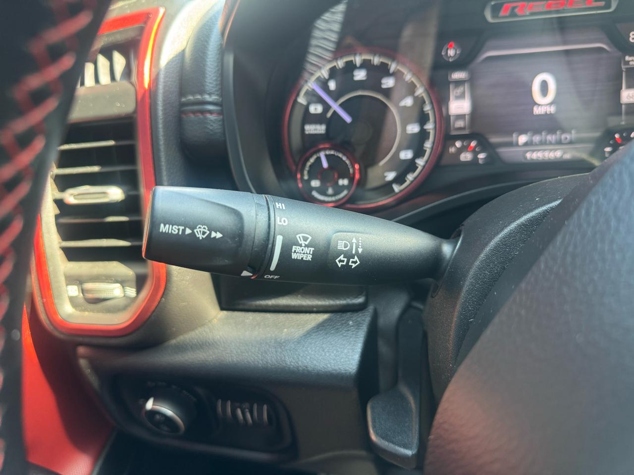 RAM 1500 Rebel 4x4 Crew Cab 5'7" Box 2019