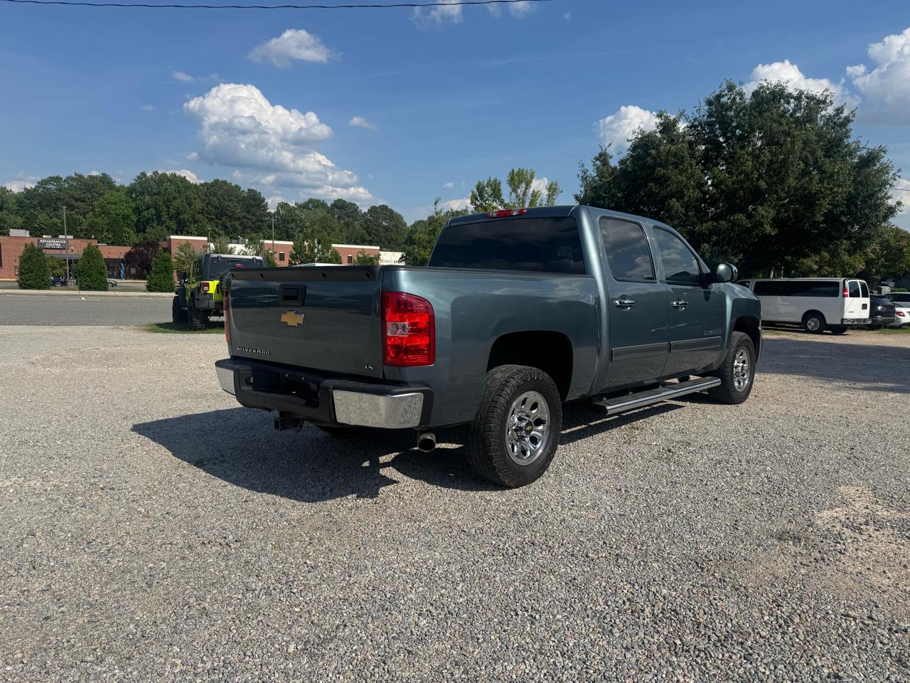 Chevrolet Silverado 1500 2WD Crew Cab 143.5" LS 2013