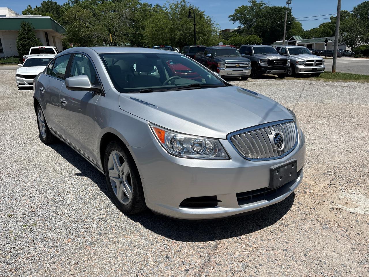 Buick LaCrosse 4dr Sdn CX 2011