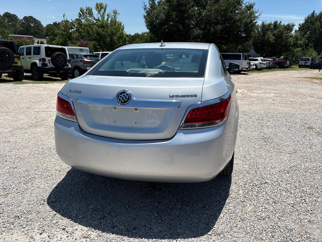 Buick LaCrosse 4dr Sdn CX 2011