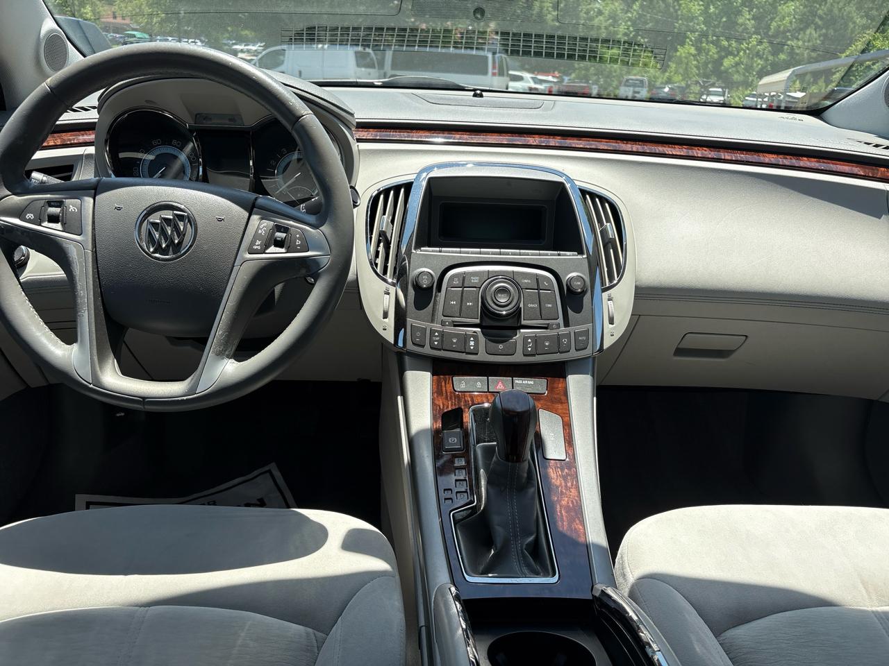 Buick LaCrosse 4dr Sdn CX 2011