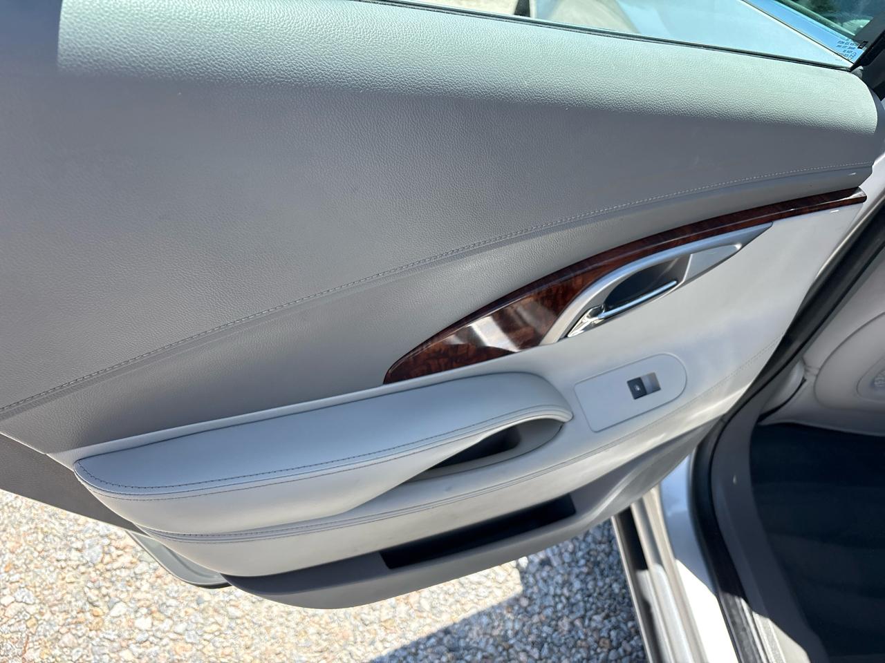 Buick LaCrosse 4dr Sdn CX 2011