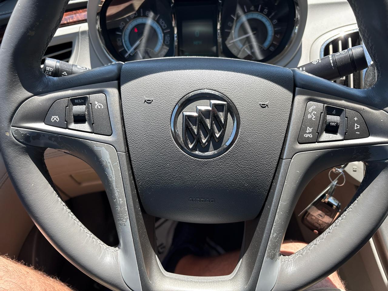 Buick LaCrosse 4dr Sdn CX 2011