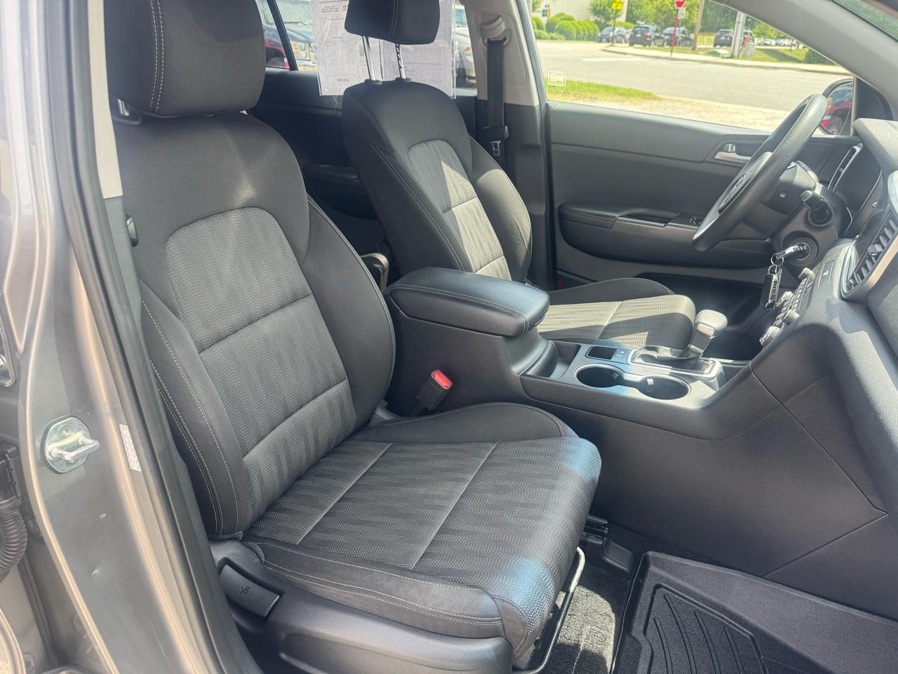 Kia Sportage LX FWD 2021