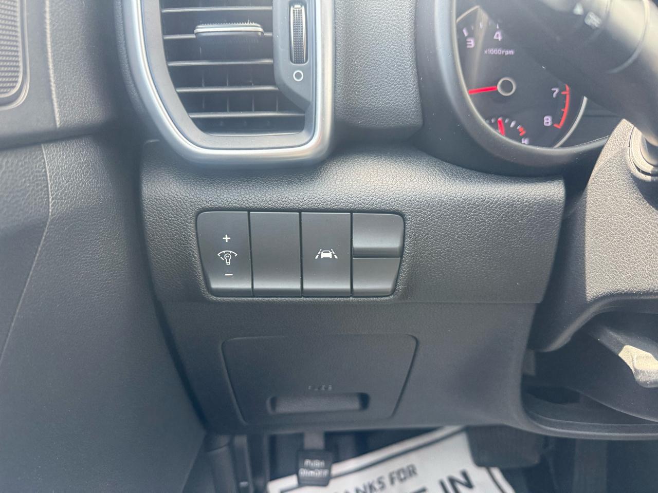 Kia Sportage LX FWD 2021