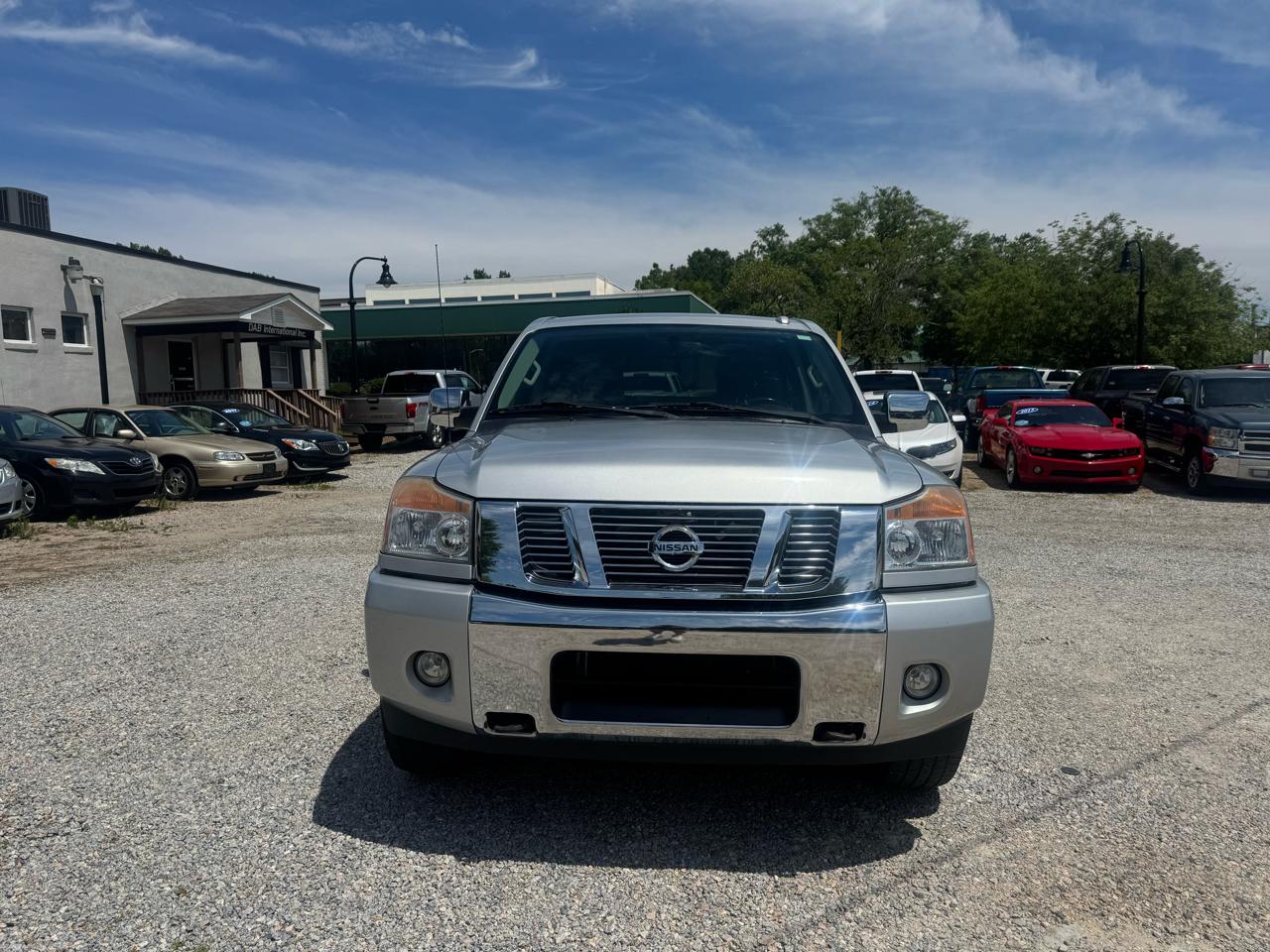 Nissan Titan 4WD Crew Cab SWB SL 2014