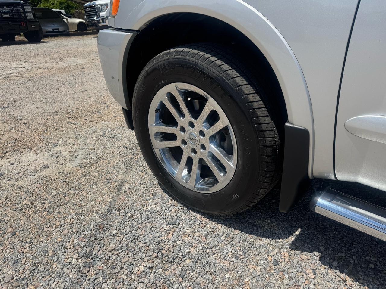 Nissan Titan 4WD Crew Cab SWB SL 2014
