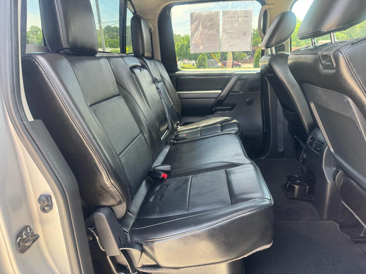 Nissan Titan 4WD Crew Cab SWB SL 2014