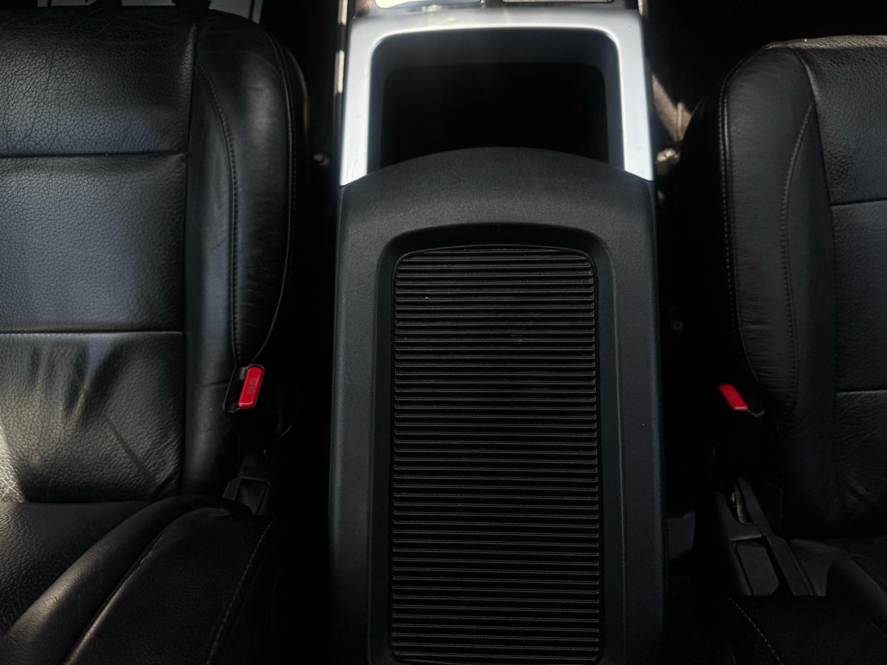 Nissan Titan 4WD Crew Cab SWB SL 2014