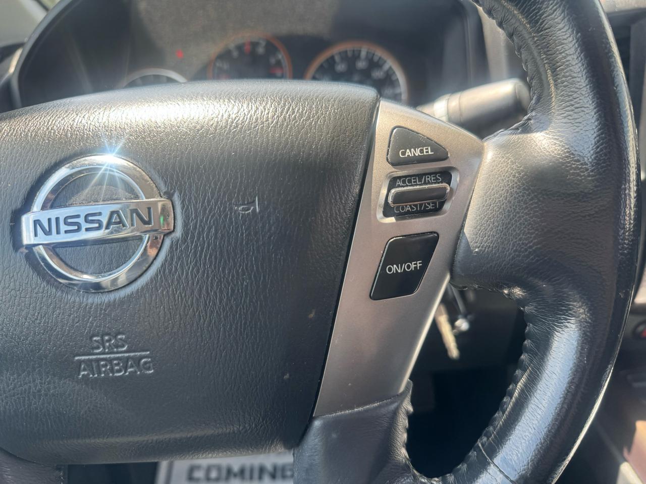 Nissan Titan 4WD Crew Cab SWB SL 2014