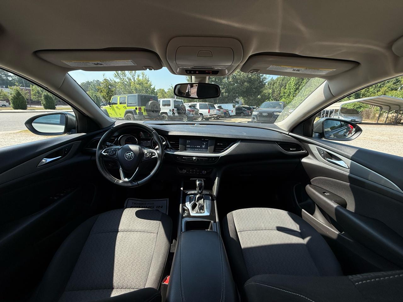 Buick Regal Sportback 4dr Sdn Preferred FWD 2018