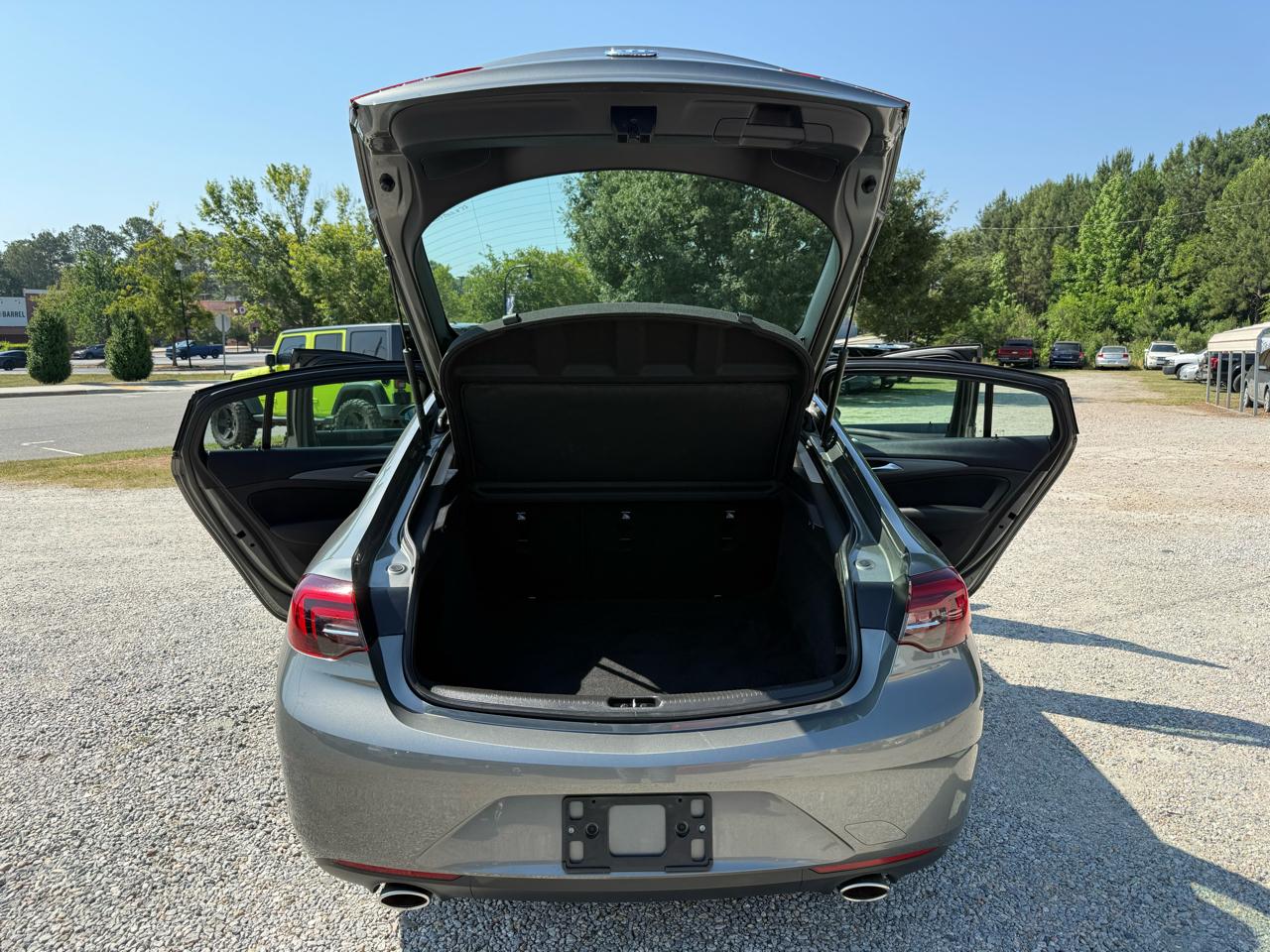 Buick Regal Sportback 4dr Sdn Preferred FWD 2018