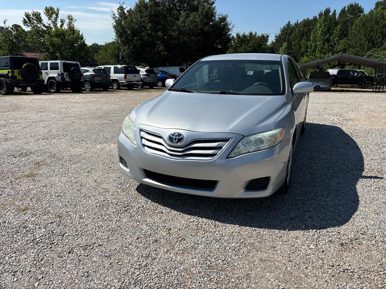 Toyota Camry 4dr Sdn I4 Man (Natl) 2010