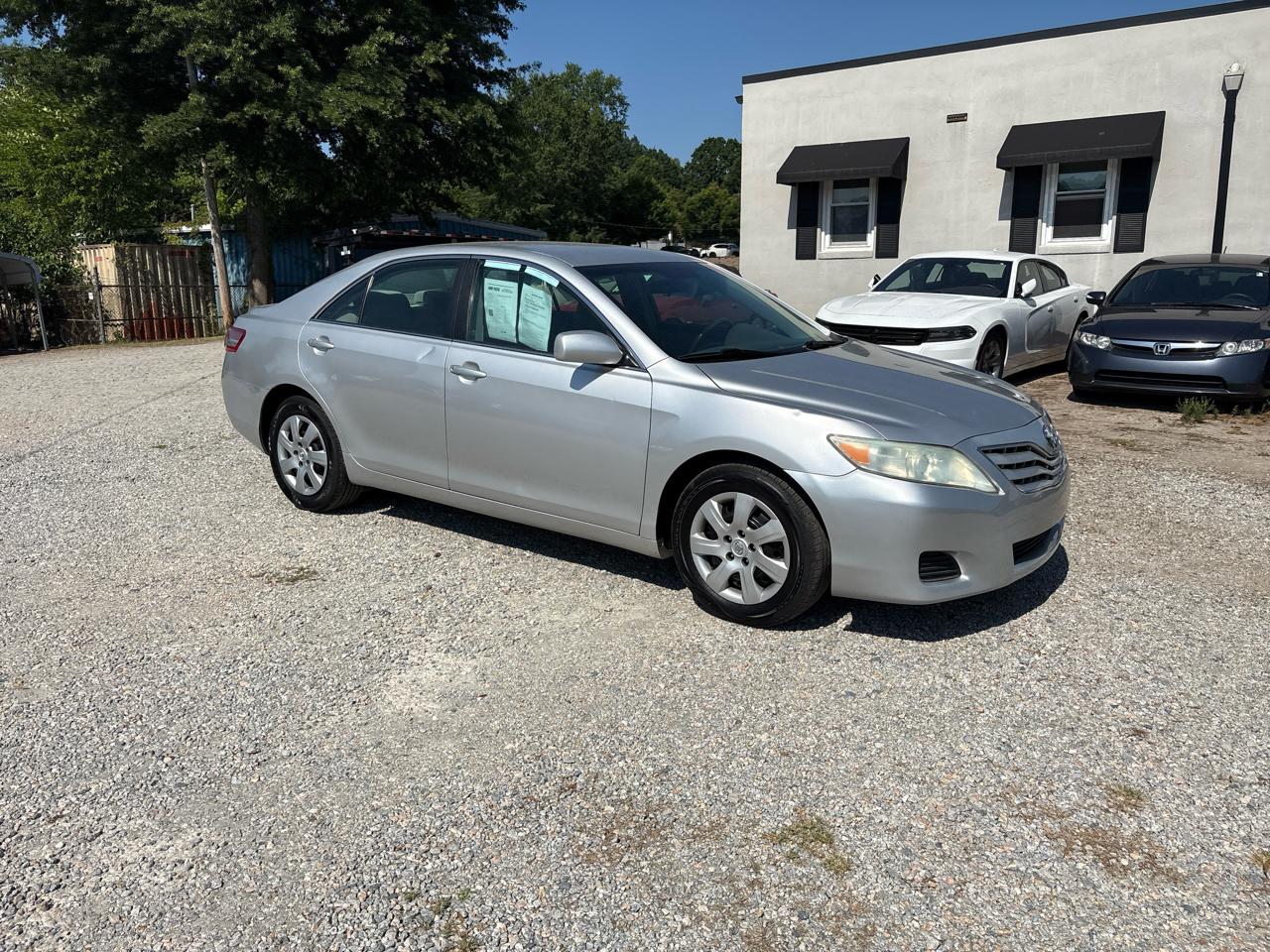 Toyota Camry 4dr Sdn I4 Man (Natl) 2010