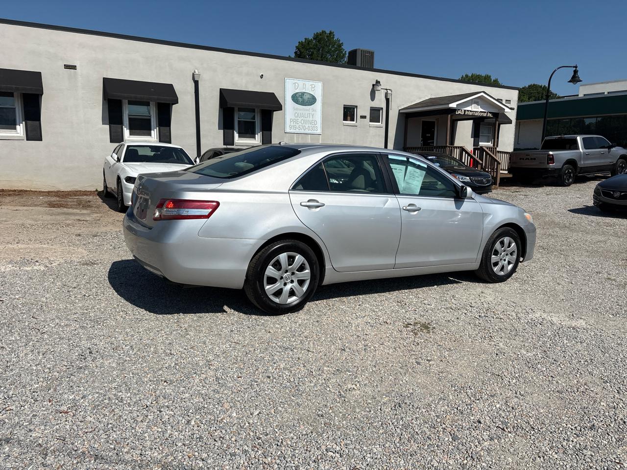 Toyota Camry 4dr Sdn I4 Man (Natl) 2010