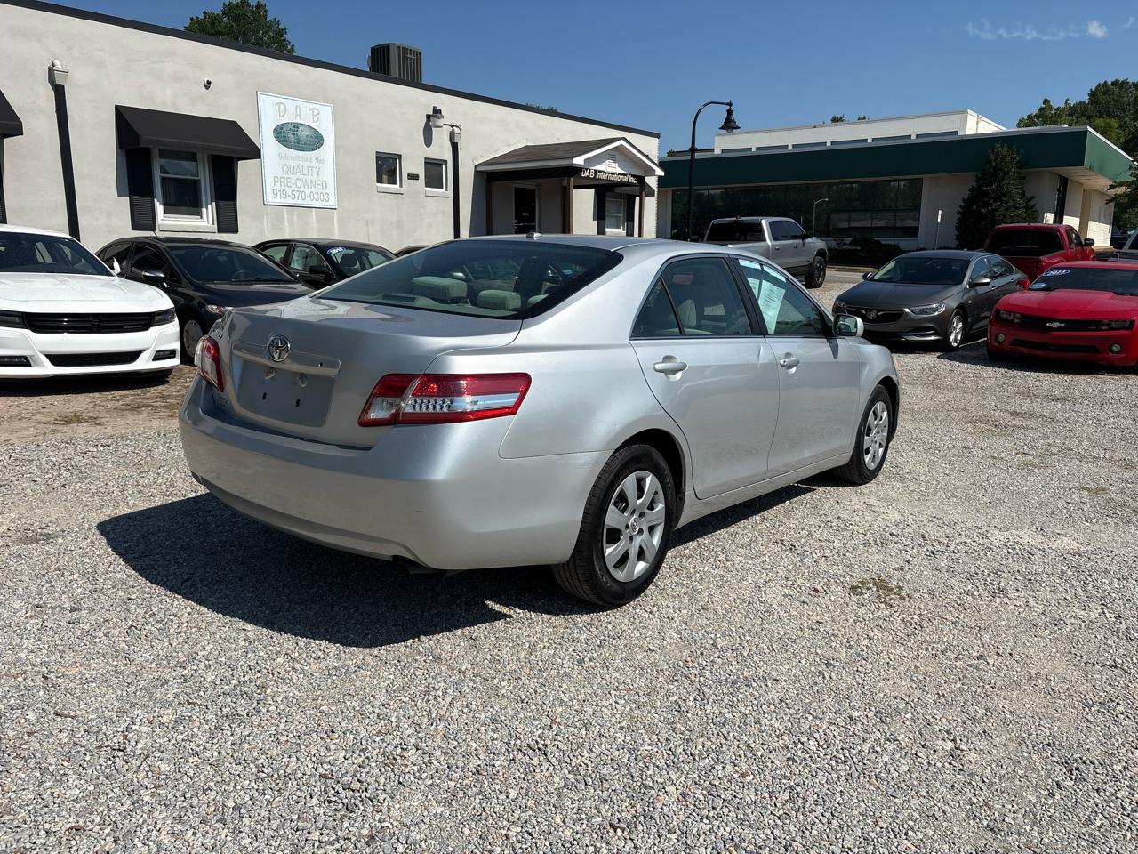 Toyota Camry 4dr Sdn I4 Man (Natl) 2010