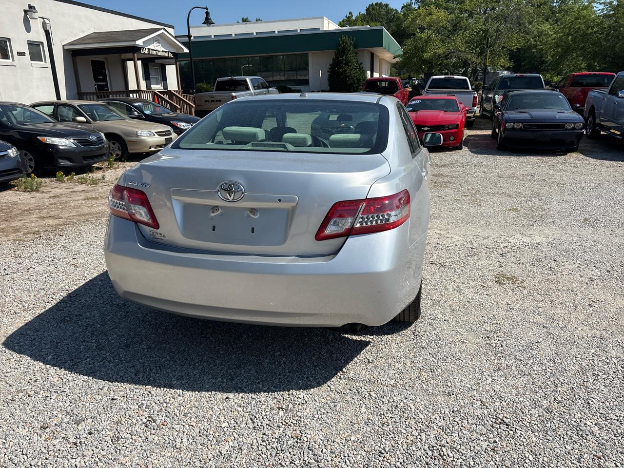 Toyota Camry 4dr Sdn I4 Man (Natl) 2010